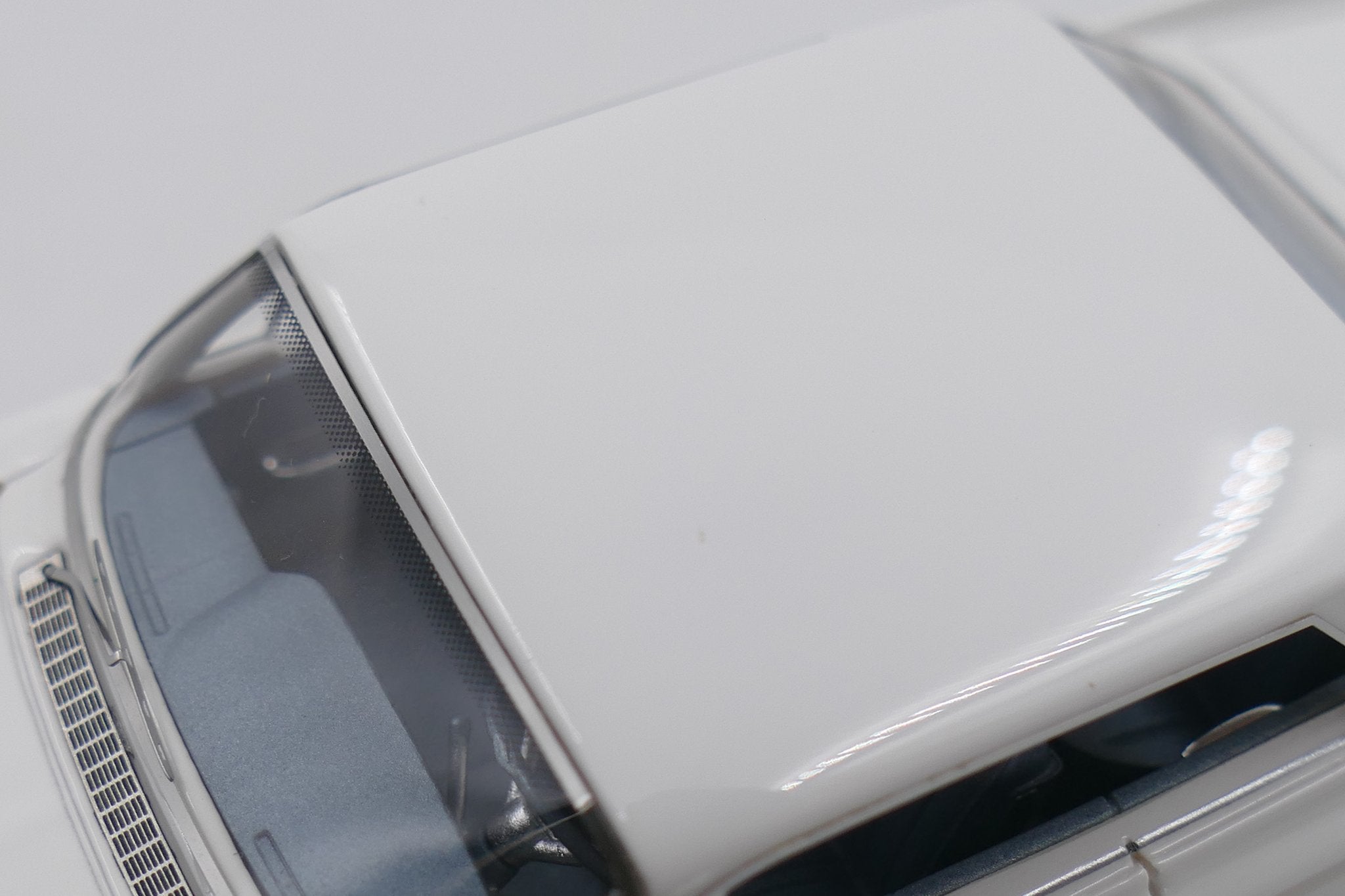 1962 Cadillac Coupe de Ville – Olympic White 1:43