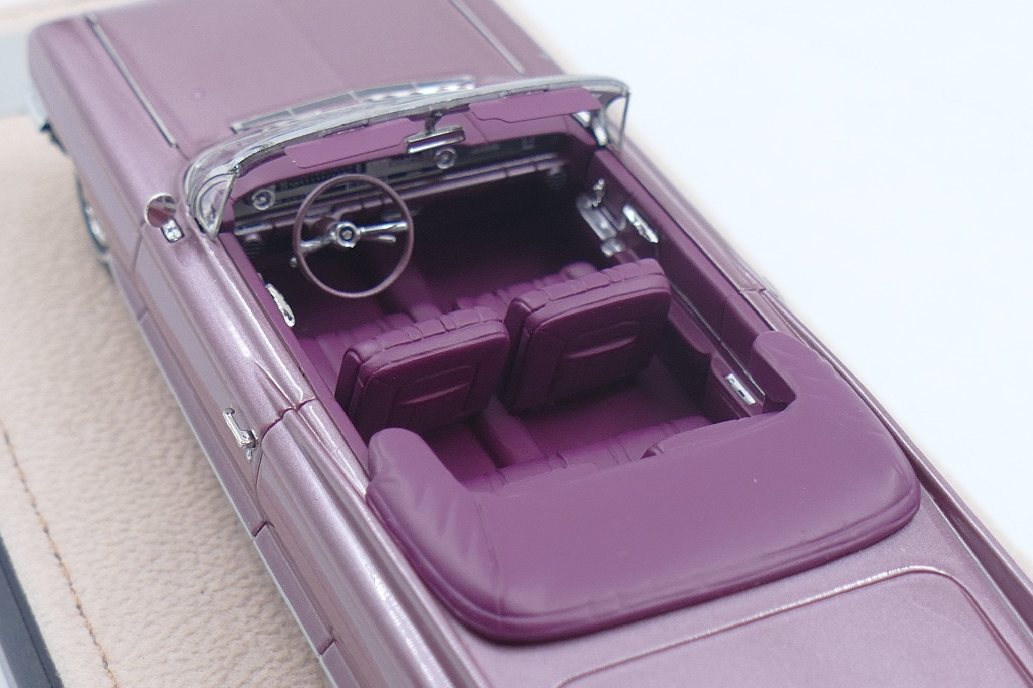 1962 Cadillac 62 Cabriolet open version – Heather poly 1:43