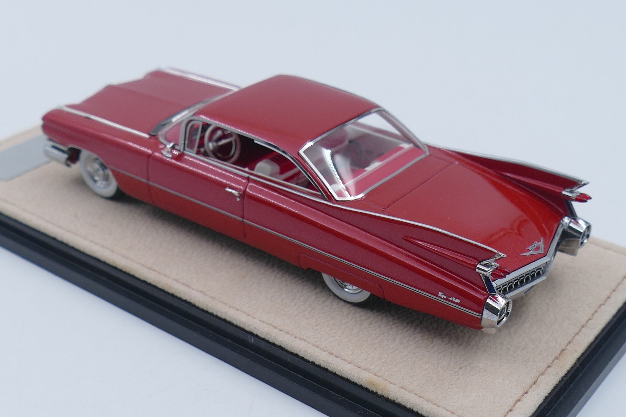 1959 Cadillac Coupe de Ville – Seminole Red 1:43