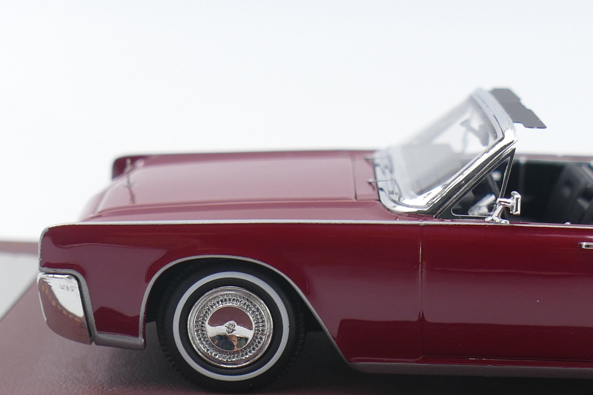 1964 Lincoln Continental Convertible Open roof – Fiesta Red 1:43
