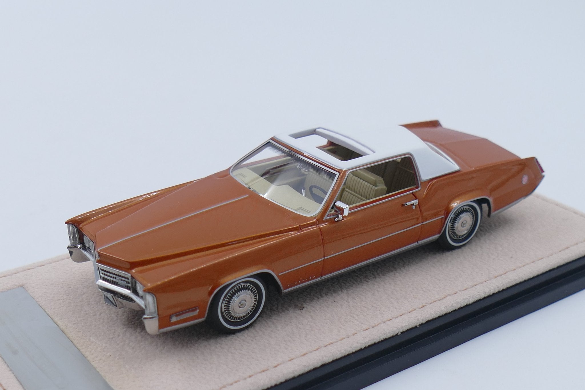 1970 Cadillac Fleetwood Eldorado – Cinnamon Firemist 1:43