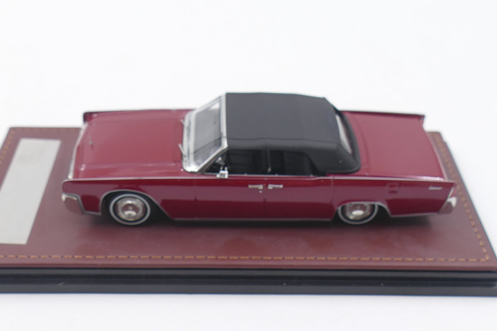 1964 Lincoln Continental Convertible Closed roof – Fiesta Red 1:43