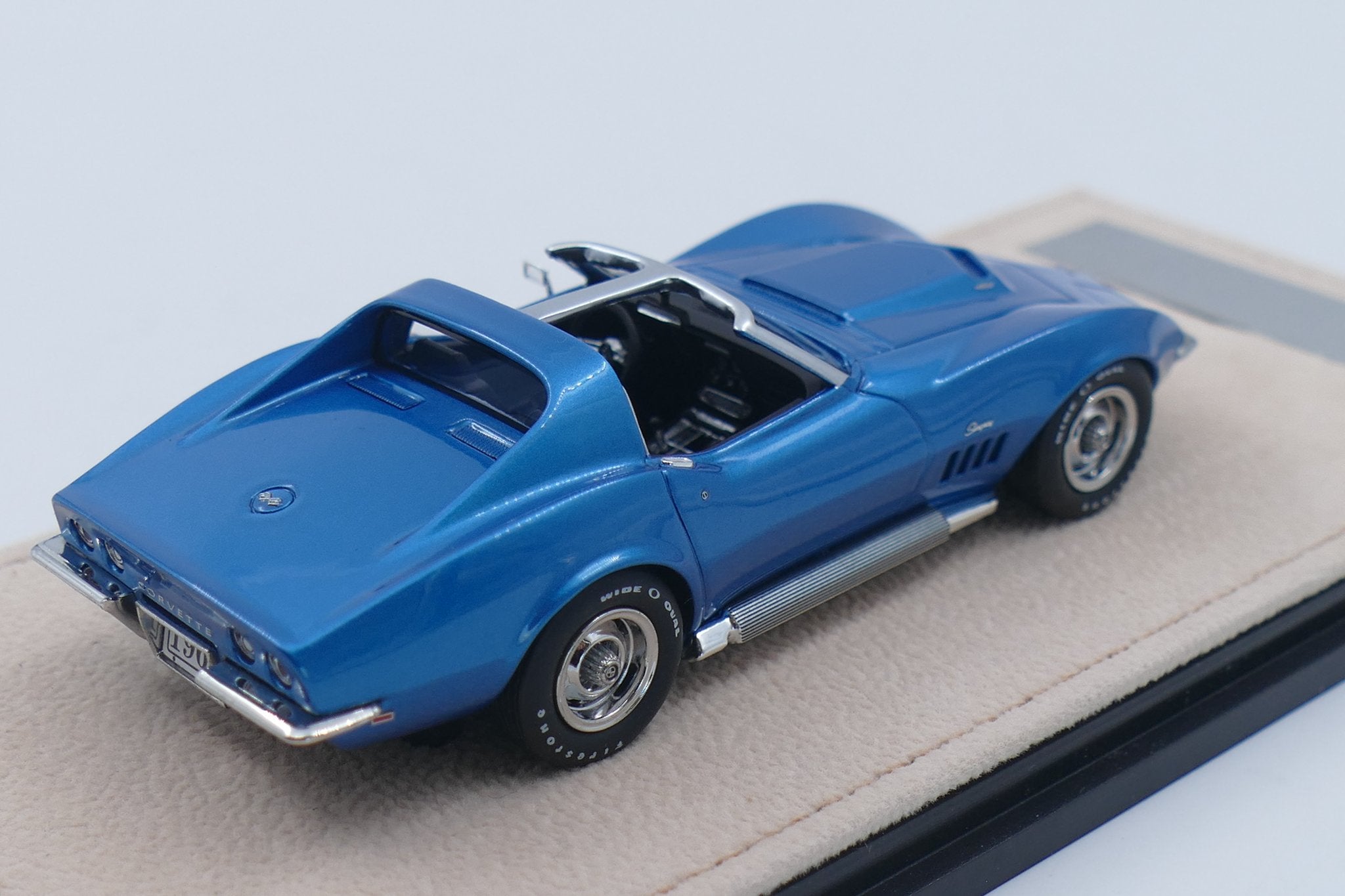 1969 Chevrolet Corvette L88 Coupe T Roof – Lemans Blue Metallic 1:43