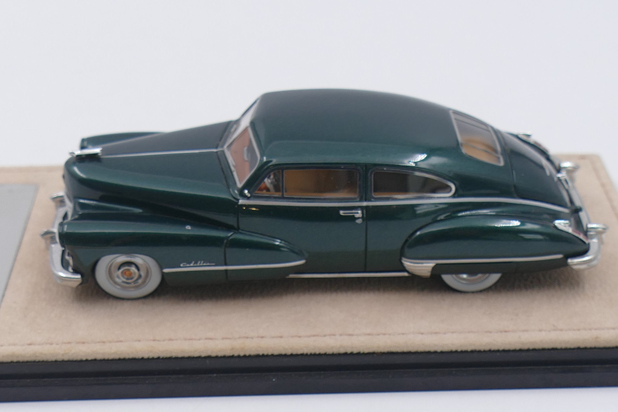 1947 Cadillac Series 62 Club Coupe – Green Metallic 1:43