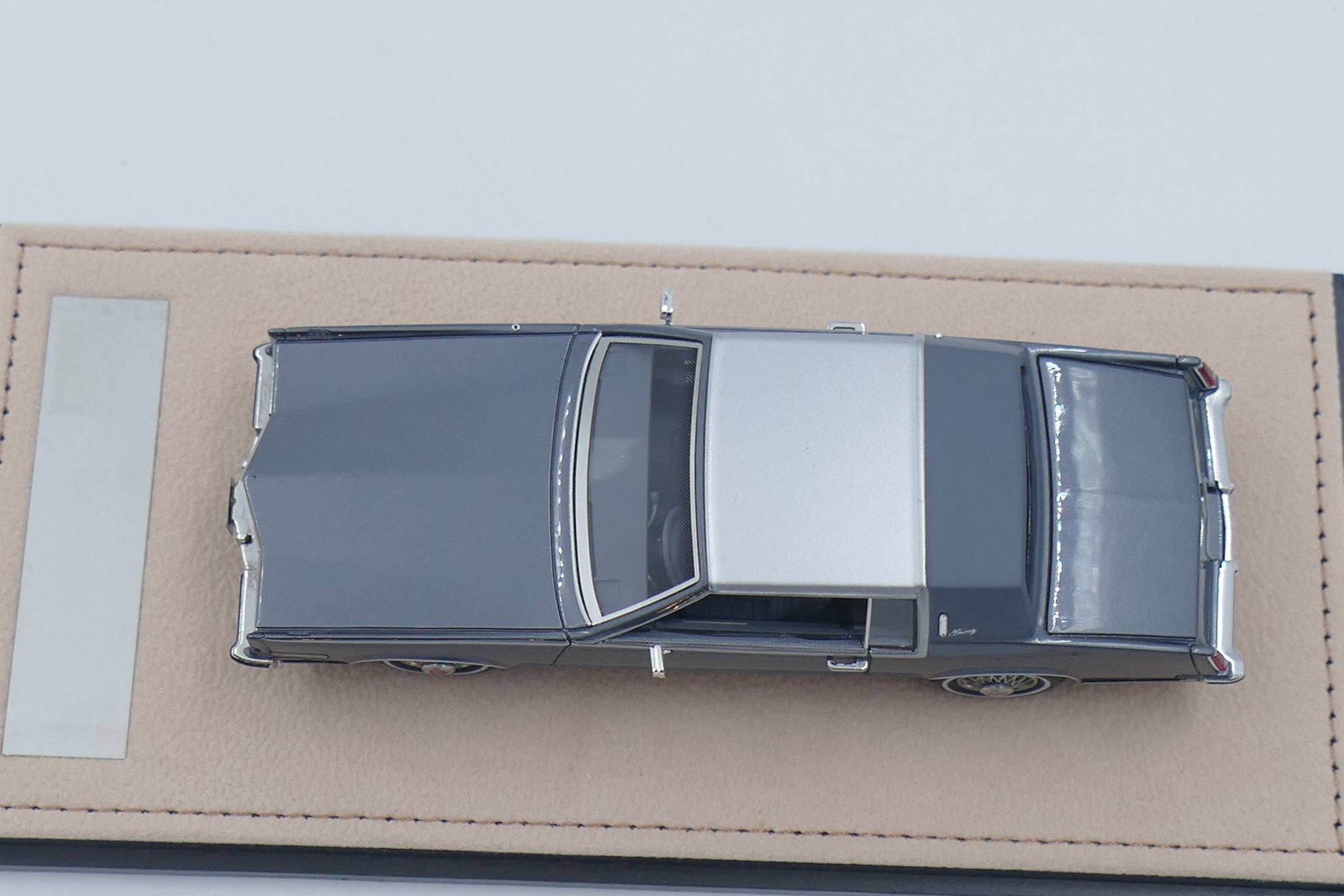 1985 Cadillac Eldorado Biarritz – Medium Gray Metallic 1:43