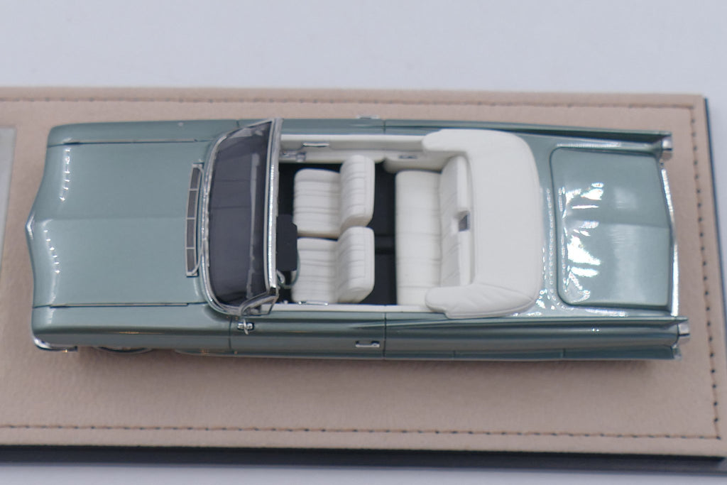 1962 Cadillac 62 Cabriolet open version – Sage Green poly 1:43