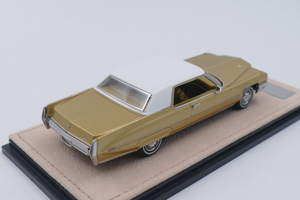 1971 Cadillac Coupe de Ville – Duchess Gold Metallic 1:43