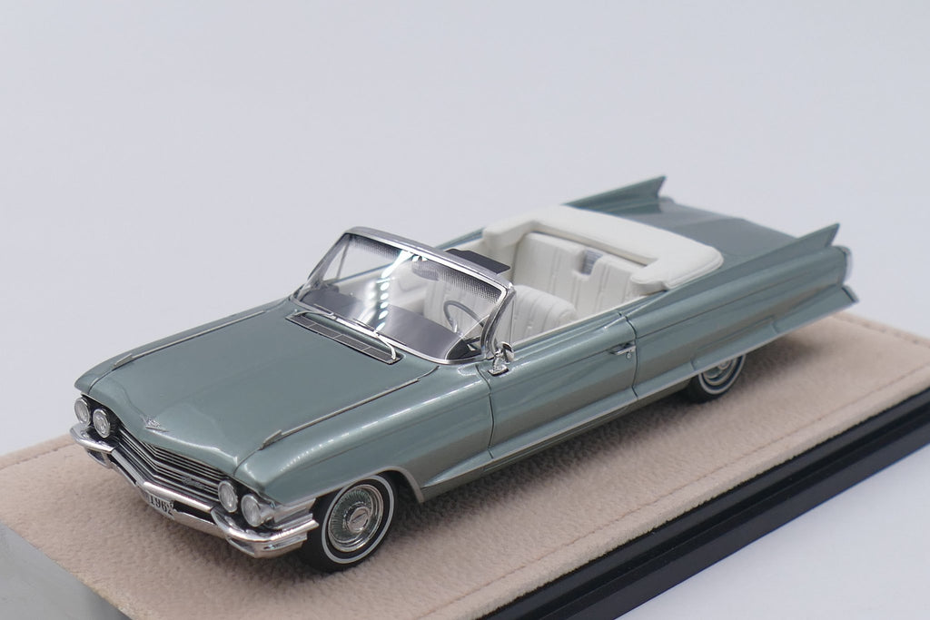 1962 Cadillac 62 Cabriolet open version – Sage Green poly 1:43