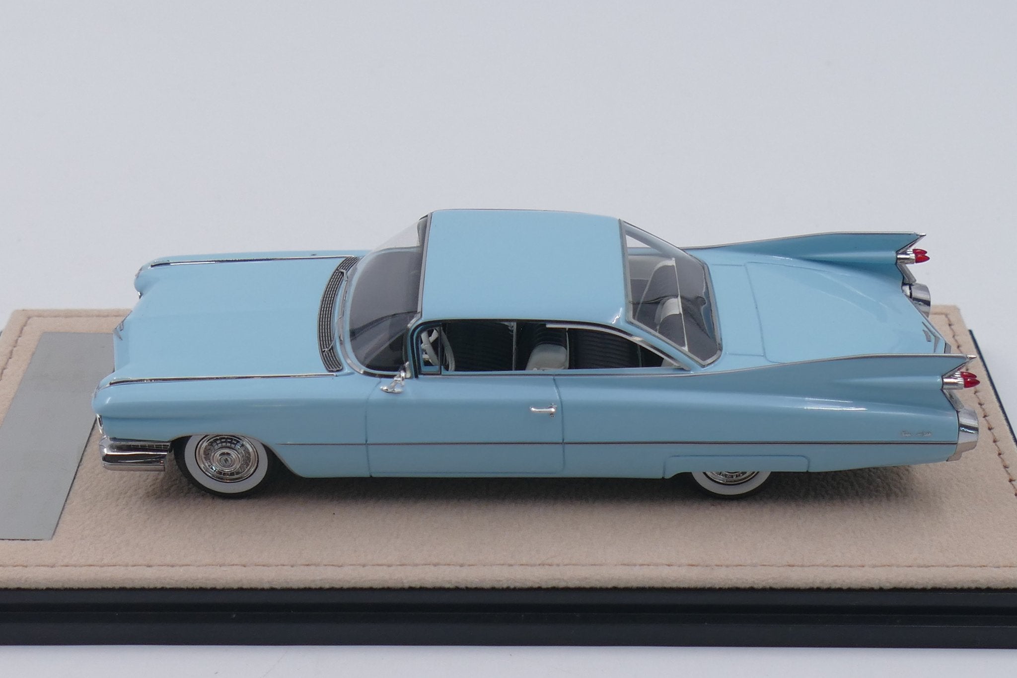 1959 Cadillac Coupe de Ville – Breton Blue 1:43