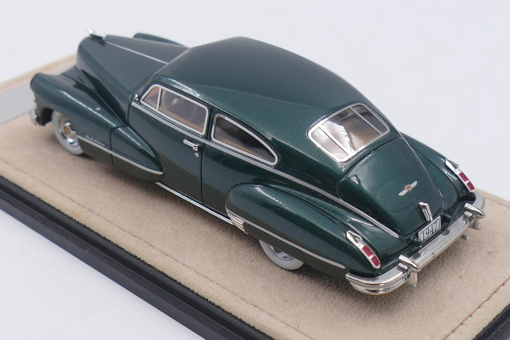 1947 Cadillac Series 62 Club Coupe – Green Metallic 1:43