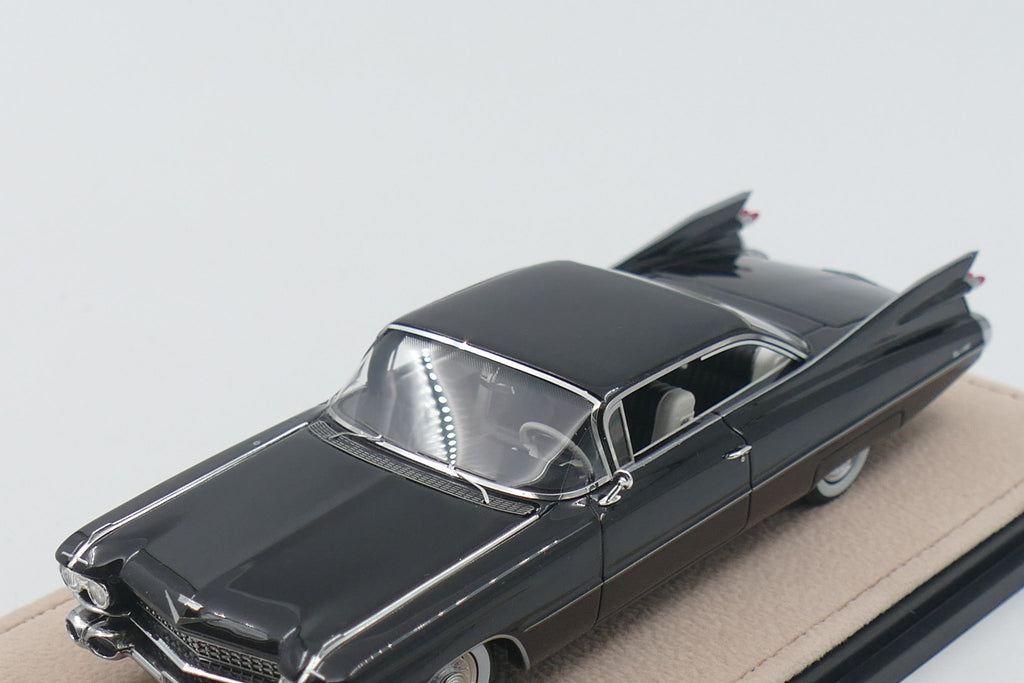 1959 Cadillac Coupe de Ville – Gotham Black 1:43