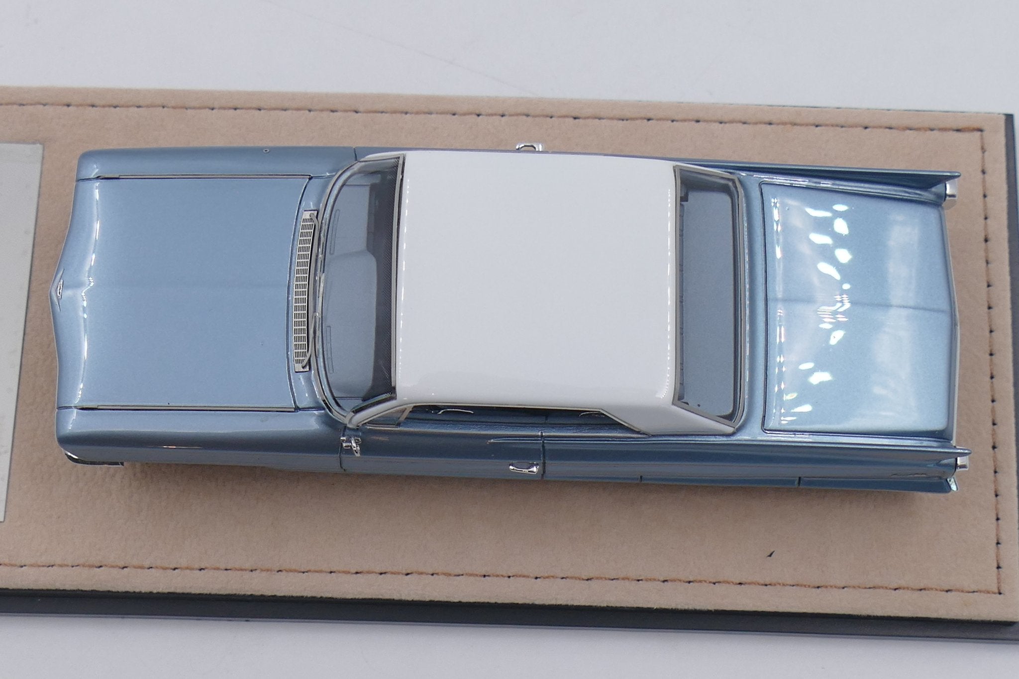1962 Cadillac Coupe de Ville – Newport Blue Metallic 1:43