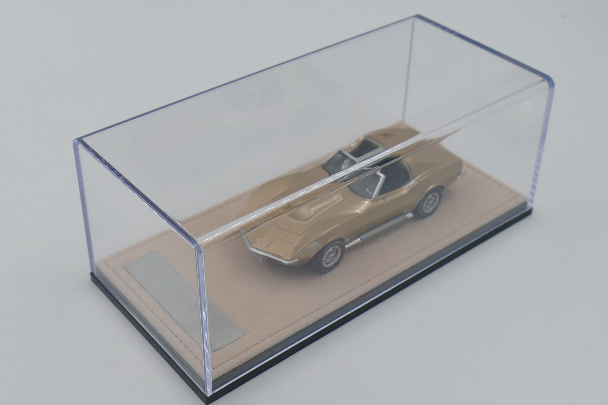 1969 Chevrolet Corvette L88 Coupe T Roof – Riverside Gold Metallic 1:43