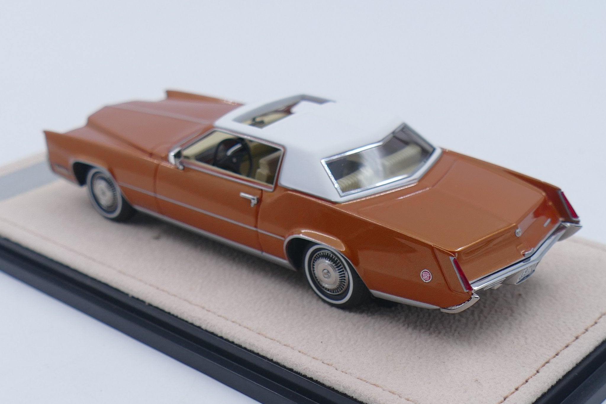1970 Cadillac Fleetwood Eldorado – Cinnamon Firemist 1:43