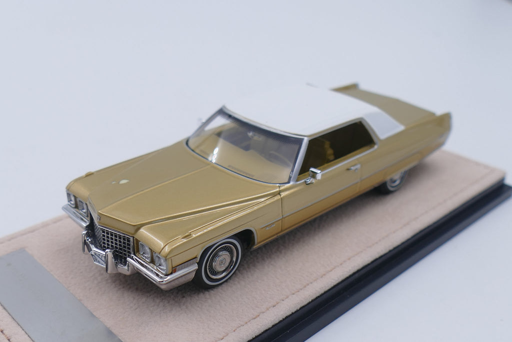 1971 Cadillac Coupe de Ville – Duchess Gold Metallic 1:43