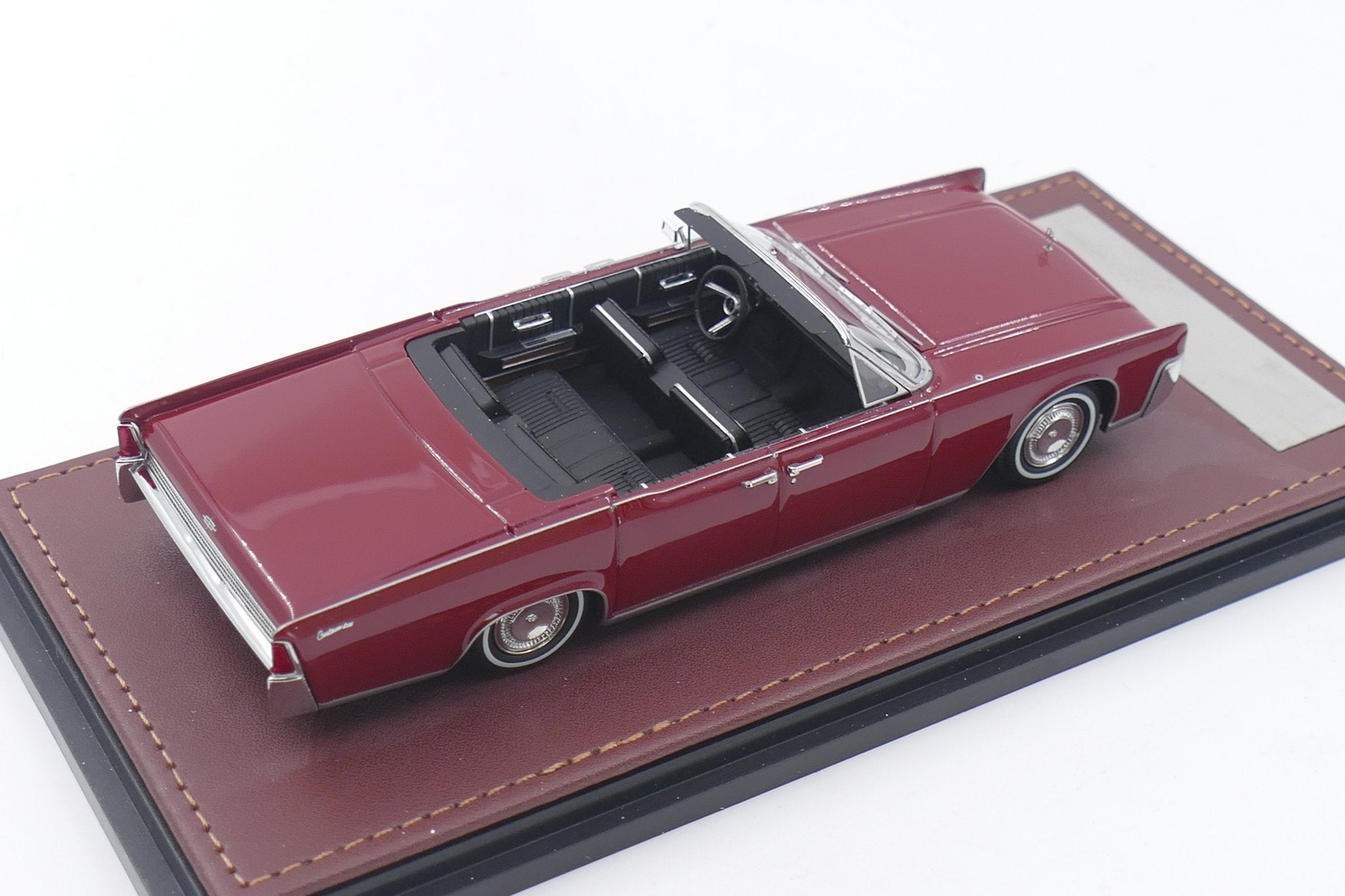 1964 Lincoln Continental Convertible Open roof – Fiesta Red 1:43
