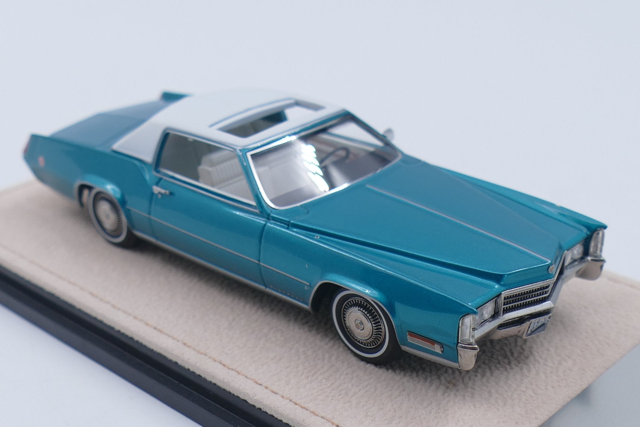 1970 Cadillac Fleetwood Eldorado – Lucerne Aqua Firemist 1:43