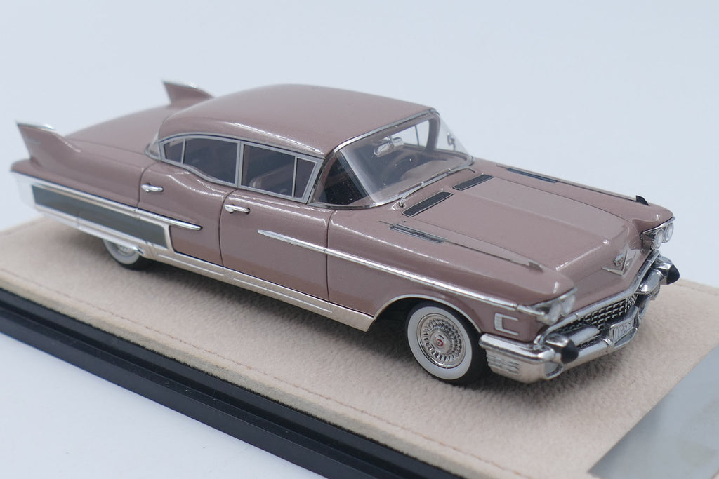 1958 Cadillac Fleetwood 60 Special – Meridian Taupe 1:43