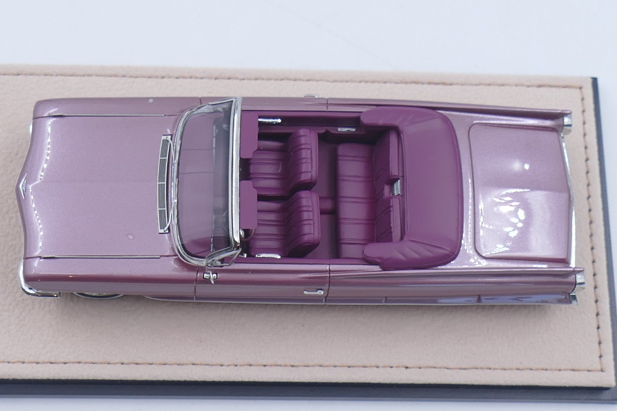 1962 Cadillac 62 Cabriolet open version – Heather poly 1:43