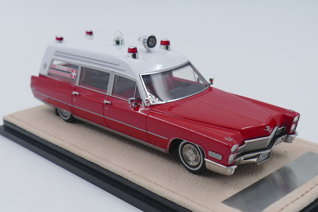 1968 Cadillac Miller-Meteor Ambulance – White/Red 1:43