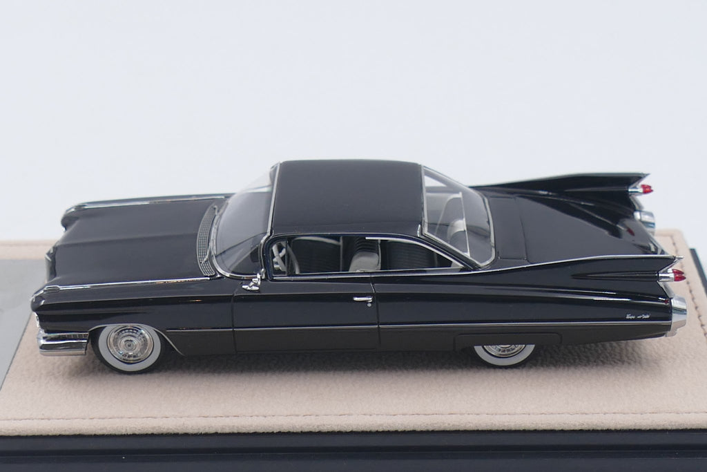 1959 Cadillac Coupe de Ville – Gotham Black 1:43