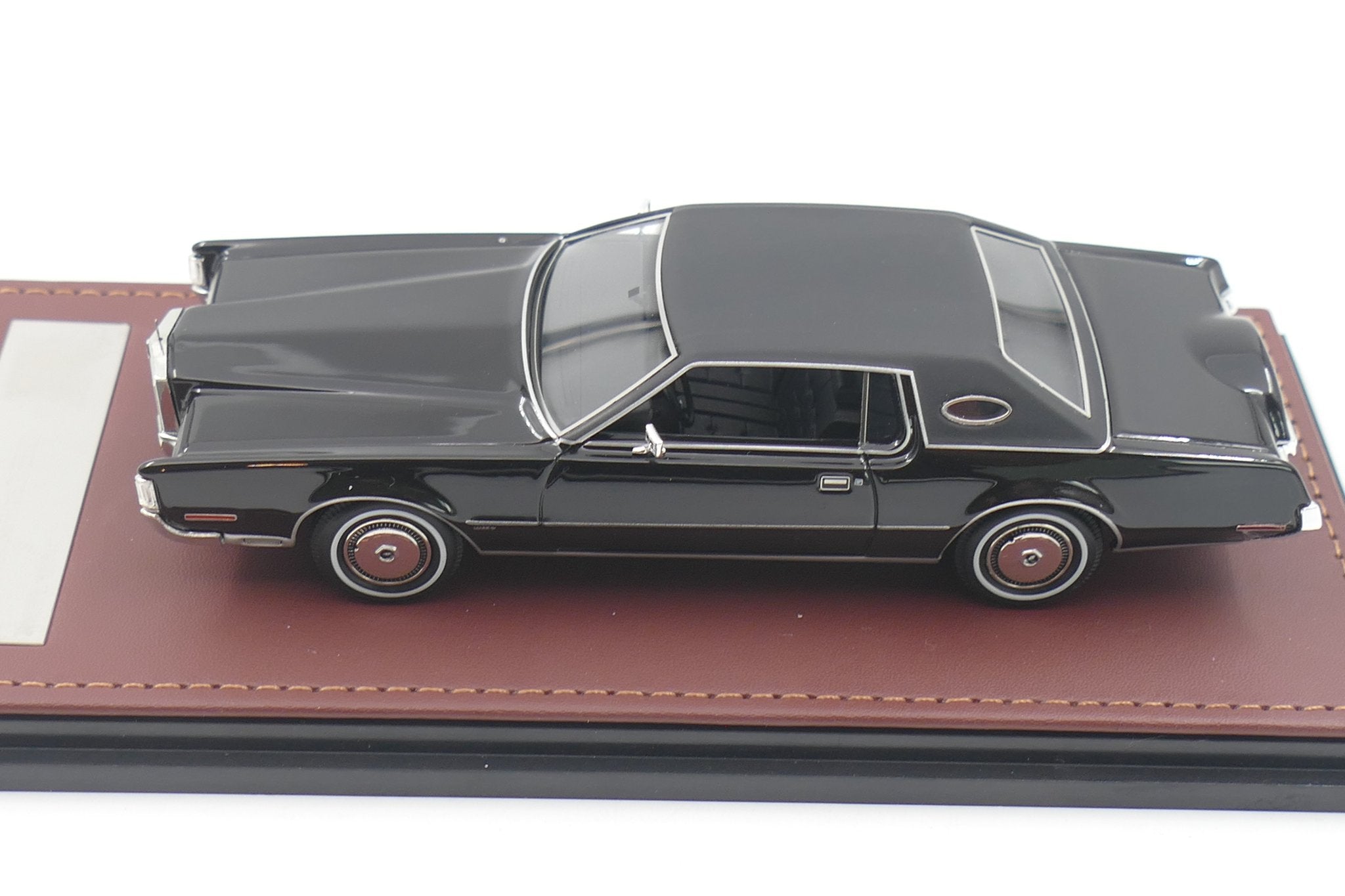 1972 Lincoln Continental Mark IV – Black 1:43