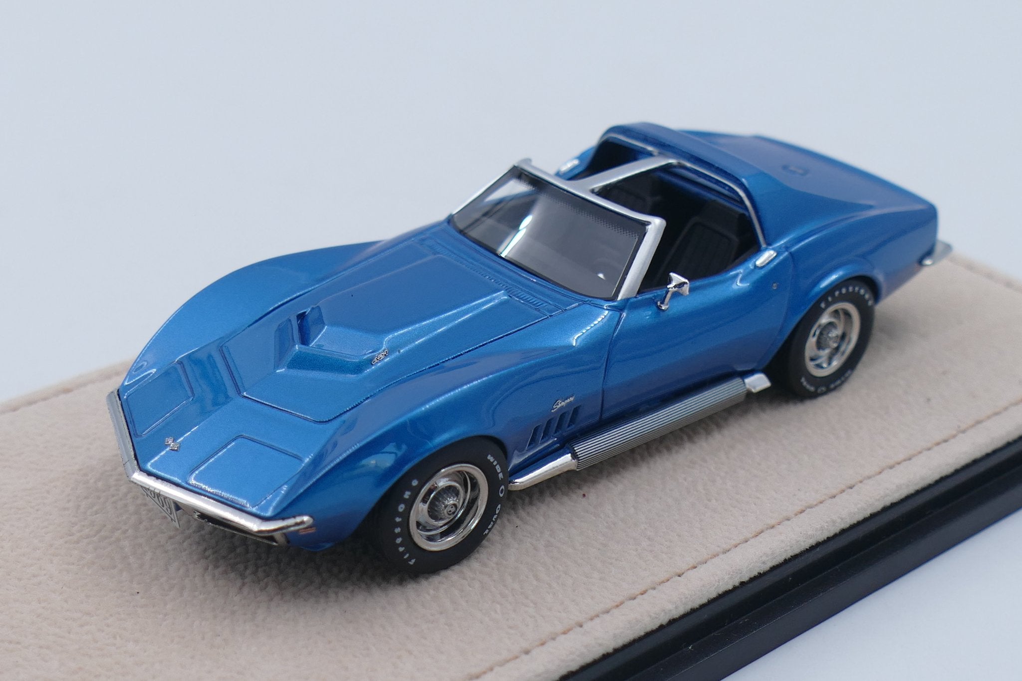 1969 Chevrolet Corvette L88 Coupe T Roof – Lemans Blue Metallic 1:43