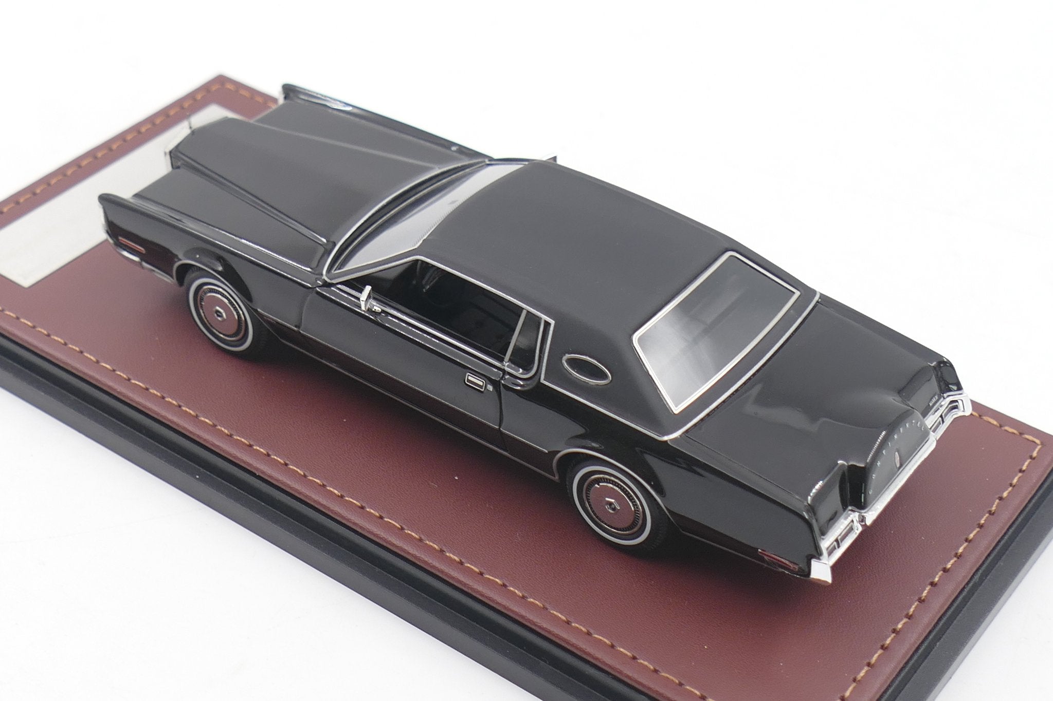 1972 Lincoln Continental Mark IV – Black 1:43