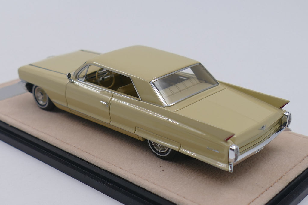 1962 Cadillac Coupe de Ville – Maize 1:43