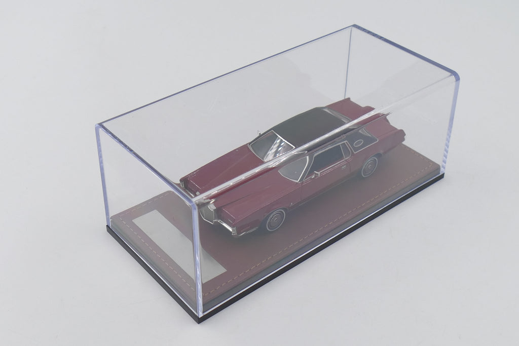 1972 Lincoln Continental Mark IV – Red Moondust Poly 1:43