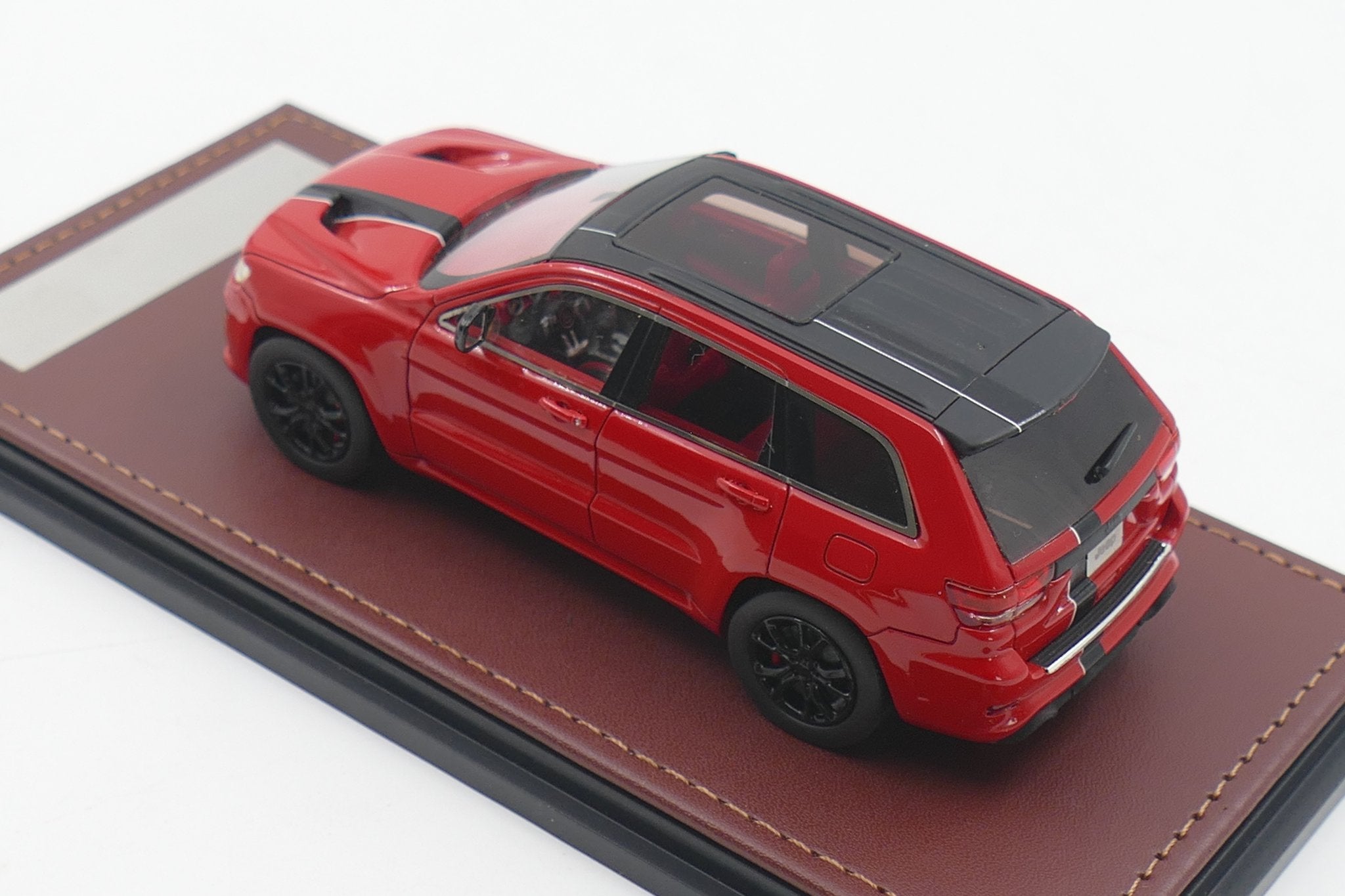 Jeep Grand Cherokee SRT8 Formula 1 Version – Red Black 1:43