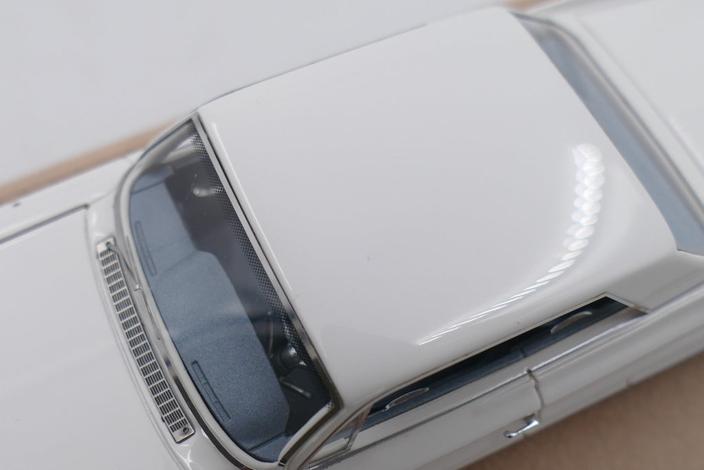1962 Cadillac Coupe de Ville – Olympic White 1:43