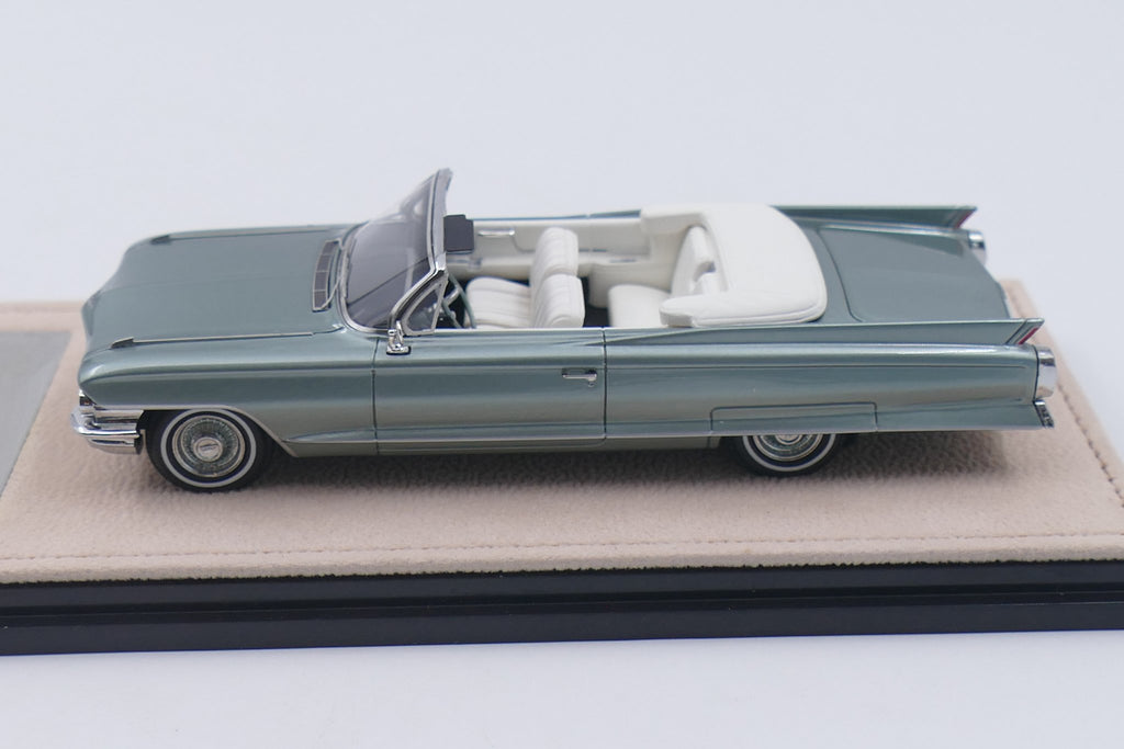 1962 Cadillac 62 Cabriolet open version – Sage Green poly 1:43
