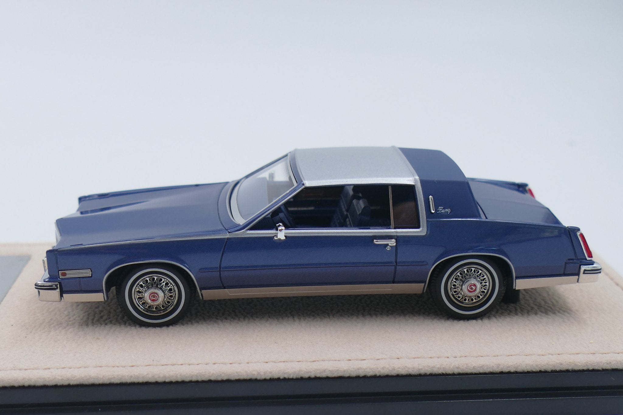 1985 Cadillac Eldorado Biarritz – Medium Blue Metallic 1:43