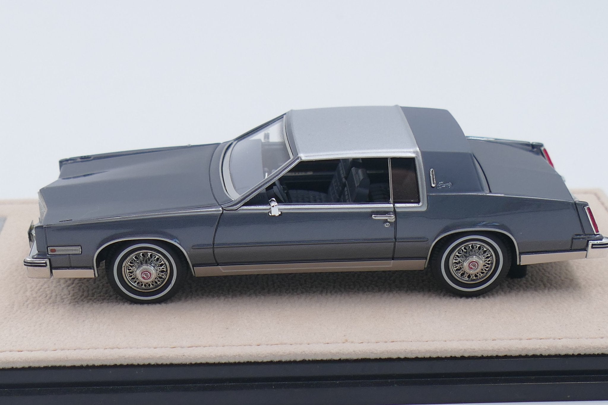 1985 Cadillac Eldorado Biarritz – Medium Gray Metallic 1:43