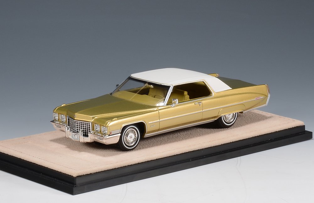 1971 Cadillac Coupe de Ville – Duchess Gold Metallic 1:43