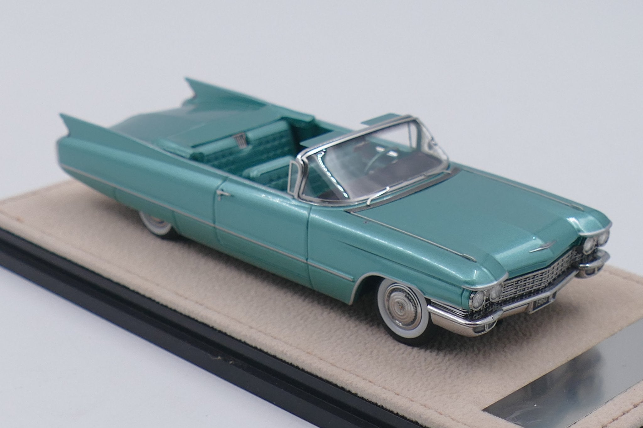 1960 Cadillac 62 Cabriolet Open roof – Inverness Green poly 1:43